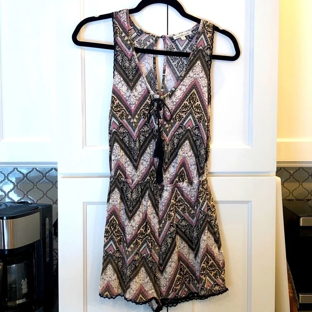Charlotte Russe Sleeveless Romper Shorts S Dark Floral Boho Fairy Chevron Tassel